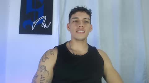 Snapshot of axel_taylor21 chatting on February 19, 2025, 8:20 pm INDEPENDENT MODEL online show from February 19, 2025, 8:20 pm