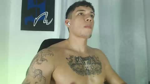 Snapshot of axel_taylor21 chatting on February 21, 2025, 5:46 am INDEPENDENT MODEL online show from February 21, 2025, 5:46 am