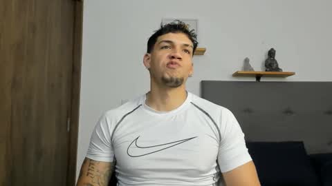 Snapshot of axel_taylor21 chatting on September 16, 2025, 9:49 pm INDEPENDENT MODEL online show from September 16, 2025, 9:49 pm