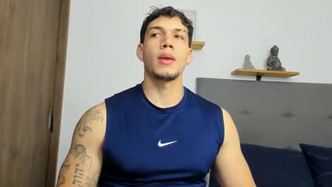 Snapshot of axel_taylor21 chatting on September 30, 2025, 4:23 pm INDEPENDENT MODEL online show from September 30, 2025, 4:23 pm