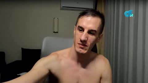 Axl online show from February 17, 2026, 3:25 am