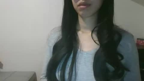 Snapshot of axuepetitt chatting on December 26, 2024, 9:58 pm axue online show from December 26, 2024, 9:58 pm