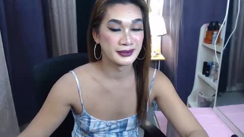 Snapshot of ayamiller chatting on March 8, 2025, 8:44 am aya online show from March 8, 2025, 8:44 am