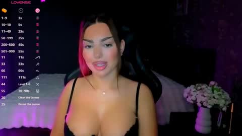  Ayla Demir  online show from February 25, 2026, 9:46 pm