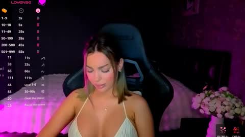  Ayla Demir  online show from March 21, 2026, 10:13 pm