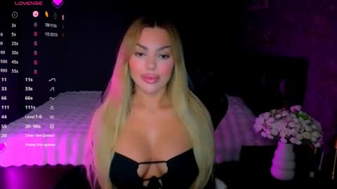  Ayla Demir  online show from April 9, 2026, 8:58 pm