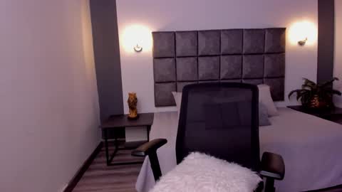 Ayleen online show from February 13, 2025, 7:10 pm