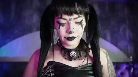 Snapshot of aylen_darkmoor chatting on June 19, 2026, 6:45 pm Aylen online show from June 19, 2026, 6:45 pm
