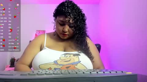 Ayliinn  online show from October 17, 2025, 2:37 am