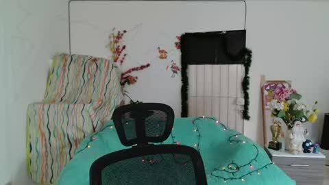 Aylin online show from May 20, 2026, 8:26 pm