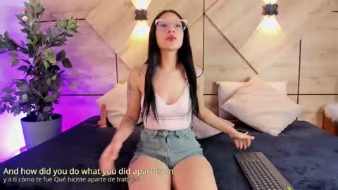 Snapshot of aylin_rousse chatting on October 6, 2025, 7:33 pm ayllin online show from October 6, 2025, 7:33 pm