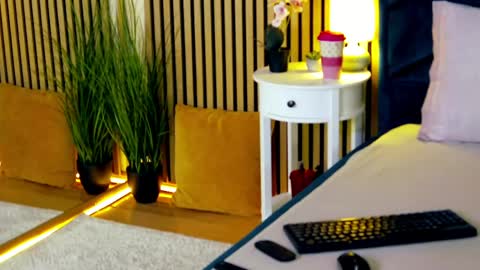 AylinRosee online show from May 27, 2026, 2:30 am