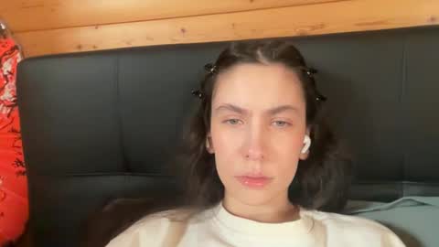  angel  ayya  online show from March 4, 2025, 7:51 am