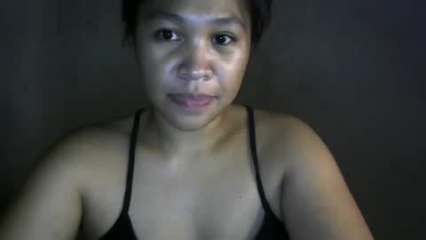 Snapshot of ayzai chatting on February 24, 2025, 5:43 am I am Zai online show from February 24, 2025, 5:43 am