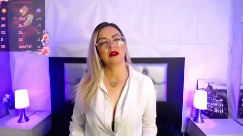 Snapshot of azaahara_ chatting on June 16, 2026, 12:41 pm Azahara online show from June 16, 2026, 12:41 pm