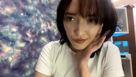 Snapshot of azaleegansen chatting on October 28, 2025, 1:36 pm Minro online show from October 28, 2025, 1:36 pm