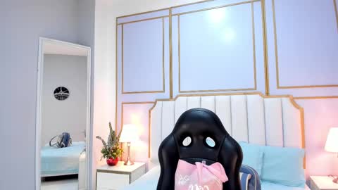 Snapshot of aziac10 chatting on March 8, 2025, 6:58 pm Ale online show from March 8, 2025, 6:58 pm