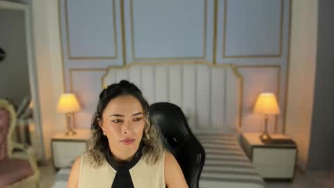 Snapshot of aziac10 chatting on October 21, 2025, 11:22 am Ale online show from October 21, 2025, 11:22 am