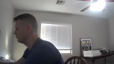 Snapshot of azsurfer39 chatting on January 2, 2025, 3:40 pm azsurfer39 online show from January 2, 2025, 3:40 pm