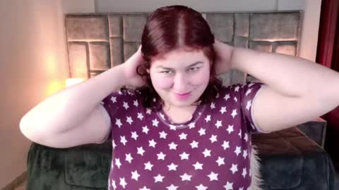 Snapshot of azul_veraa chatting on June 10, 2026, 12:15 pm Azul online show from June 10, 2026, 12:15 pm