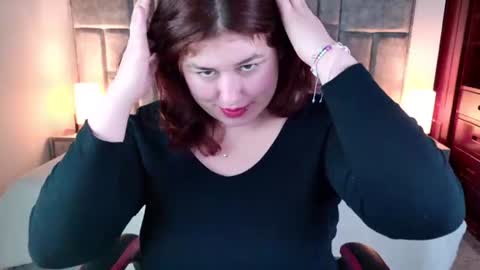 Snapshot of azul_veraa chatting on July 10, 2026, 12:19 pm Azul online show from July 10, 2026, 12:19 pm