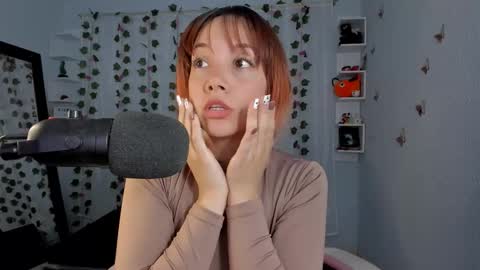 azumi saan online show from September 14, 2025, 1:38 am