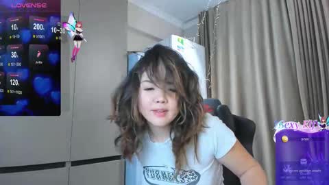 azure_moon online show from February 27, 2025, 10:09 pm