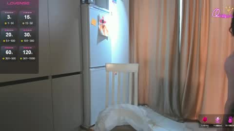 Snapshot of azure_moon chatting on June 5, 2026, 7:47 am azure_moon online show from June 5, 2026, 7:47 am