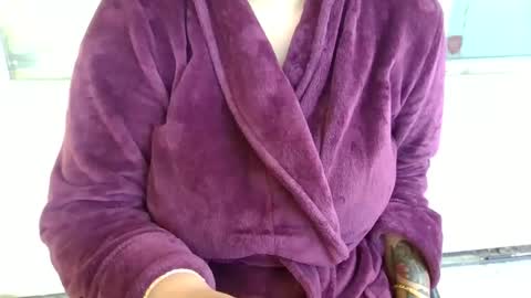 azuregoddess online show from May 31, 2026, 3:19 pm