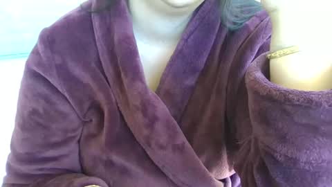 azuregoddess online show from May 31, 2026, 6:09 pm