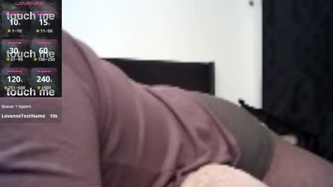 Snapshot of azzlikemine chatting on December 24, 2024, 12:33 am cjae online show from December 24, 2024, 12:33 am