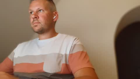 Snapshot of b125953 chatting on July 12, 2026, 7:38 pm b125953 online show from July 12, 2026, 7:38 pm