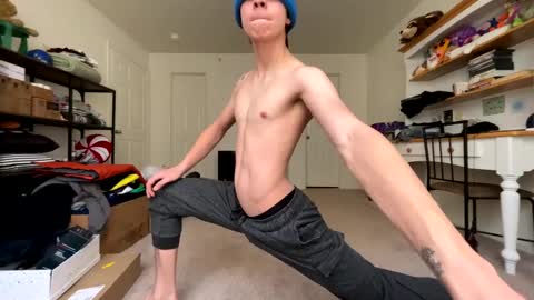 b4nnysturntoo online show from January 28, 2025, 6:28 pm