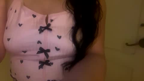 Snapshot of b8rb13 chatting on February 21, 2025, 9:34 am b8rb13 online show from February 21, 2025, 9:34 am