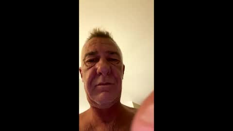 benito online show from October 1, 2025, 9:32 pm