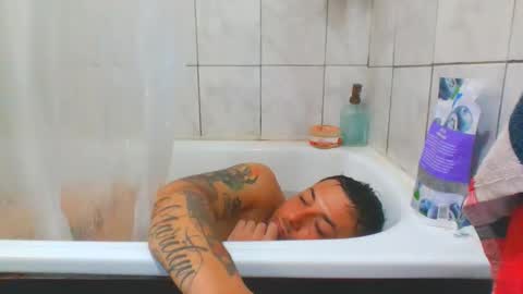 baadddboooy69 online show from November 15, 2025, 7:10 pm