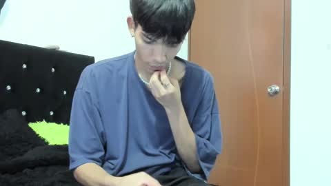 babitas44 online show from February 27, 2025, 5:26 pm