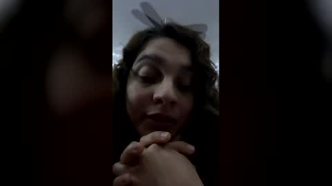 baby070400 online show from May 28, 2026, 9:06 am