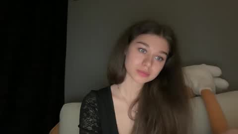 Baby girl nika online show from April 30, 2026, 8:57 pm