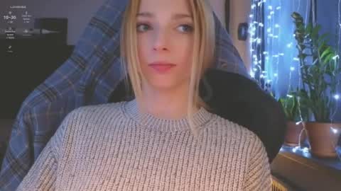 Snapshot of baby_gopn1k chatting on December 10, 2024, 4:56 am baby gopn1k online show from December 10, 2024, 4:56 am