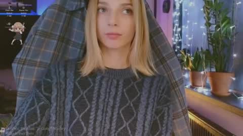 Snapshot of baby_gopn1k chatting on December 28, 2024, 2:53 pm baby gopn1k online show from December 28, 2024, 2:53 pm