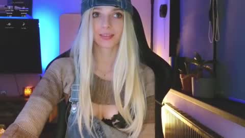 Snapshot of baby_gopn1k chatting on January 13, 2025, 2:53 pm baby gopn1k online show from January 13, 2025, 2:53 pm