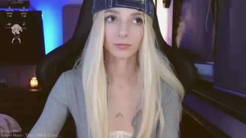 Snapshot of baby_gopn1k chatting on February 7, 2025, 2:58 pm baby gopn1k online show from February 7, 2025, 2:58 pm