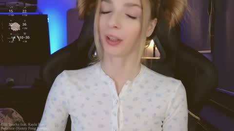 Snapshot of baby_gopn1k chatting on February 13, 2025, 5:05 am baby gopn1k online show from February 13, 2025, 5:05 am