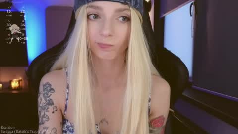 Snapshot of baby_gopn1k chatting on February 14, 2025, 2:54 pm baby gopn1k online show from February 14, 2025, 2:54 pm