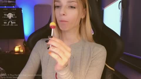 Snapshot of baby_gopn1k chatting on February 18, 2025, 2:49 pm baby gopn1k online show from February 18, 2025, 2:49 pm