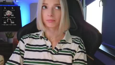 Snapshot of baby_gopn1k chatting on September 24, 2025, 5:00 am baby gopn1k online show from September 24, 2025, 5:00 am