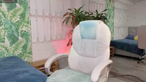 Julieta online show from June 16, 2026, 12:19 pm