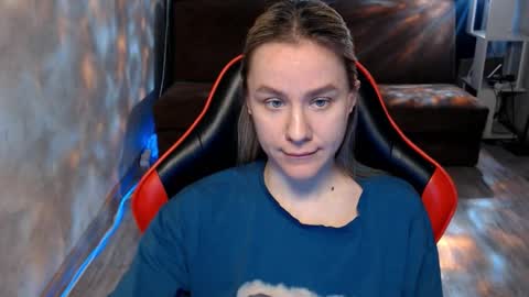 baby_kitte online show from March 23, 2026, 3:43 am