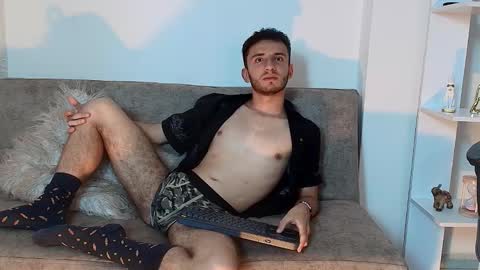 baby_monster6 online show from November 10, 2025, 3:22 pm